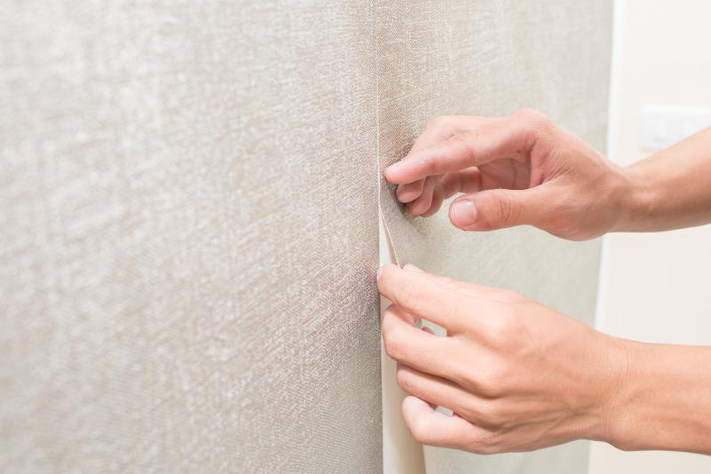 Guide pratique pour choisir et r&eacute;ussir la pose de votre rev&ecirc;tement mural